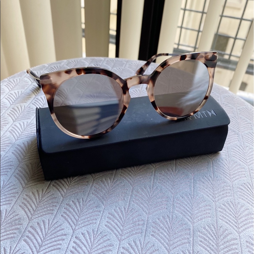 MVMT Sphynx Round Tortoiseshell Sunglasses